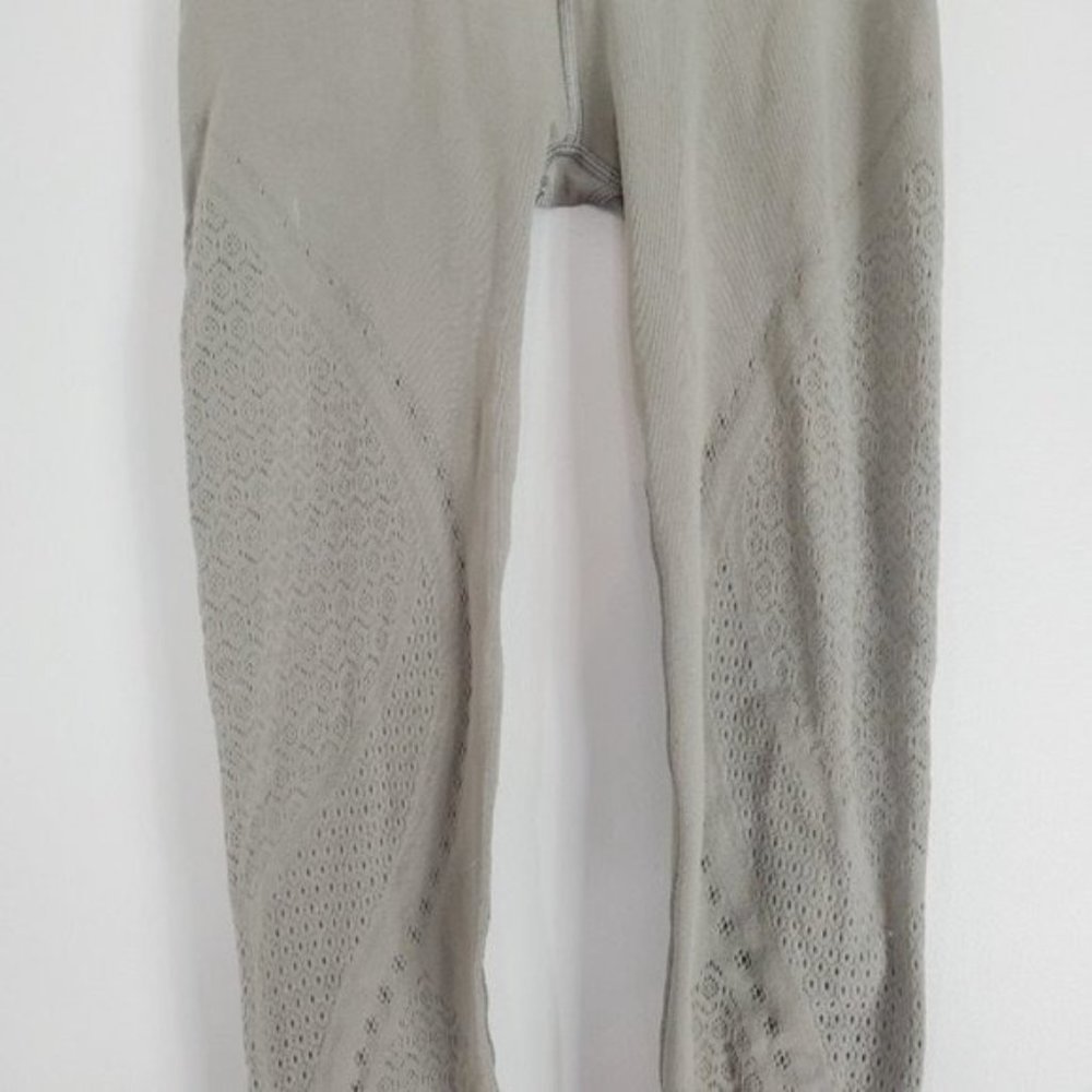 Lululemon REAVEAL TIGHT CARBON DUST LEGGING - Picture 7 of 16